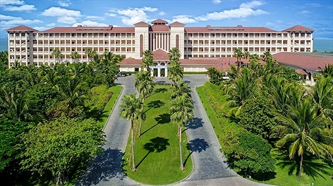 Khu nghỉ mang kiến trúc như một tòa lâu đài