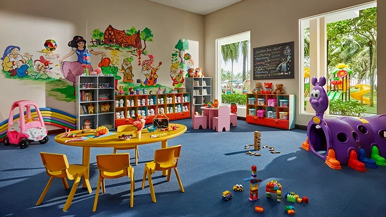 Khu vui chơi trẻ em đa màu sắc thú vị cho trẻ nhỏ