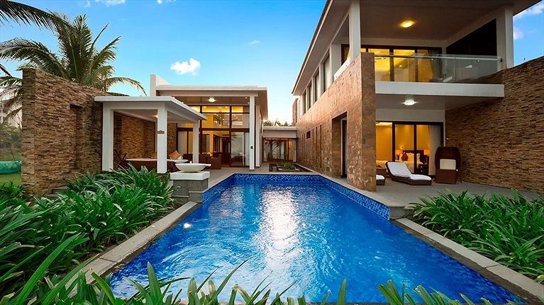 Villa bể bơi riêng