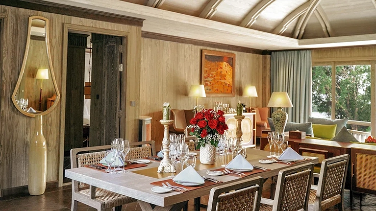 River View Signature Suite