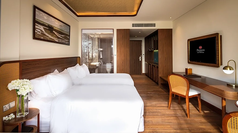 Premier Deluxe King or Twin with Sea View