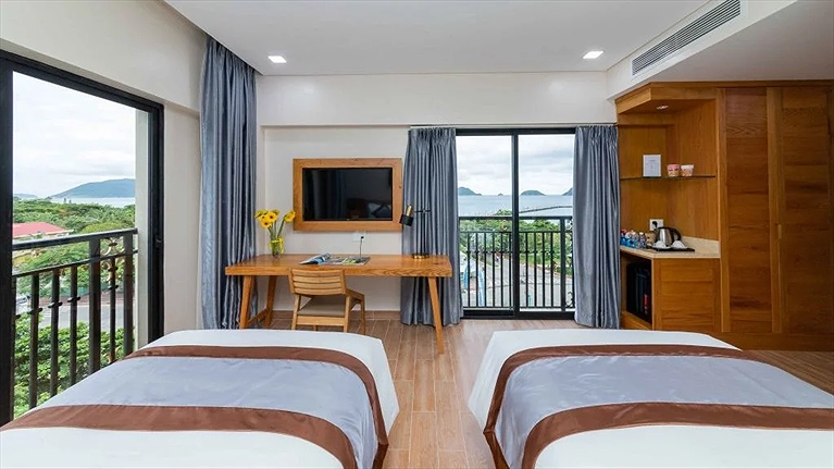 Deluxe Bay & Sea View