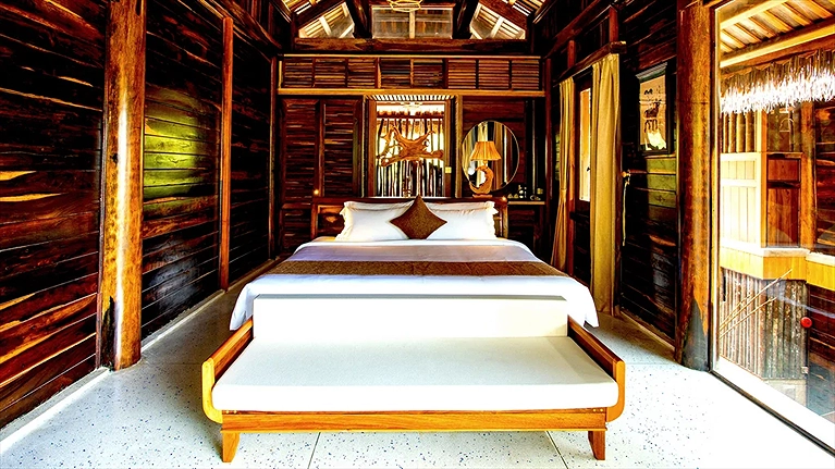 Ocean Breeze Bungalow King