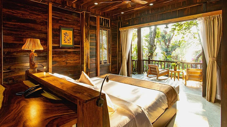 Premium Jungle Bungalow King