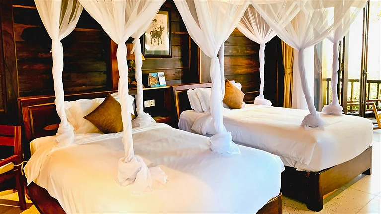 Ocean Breeze Bungalow Twin