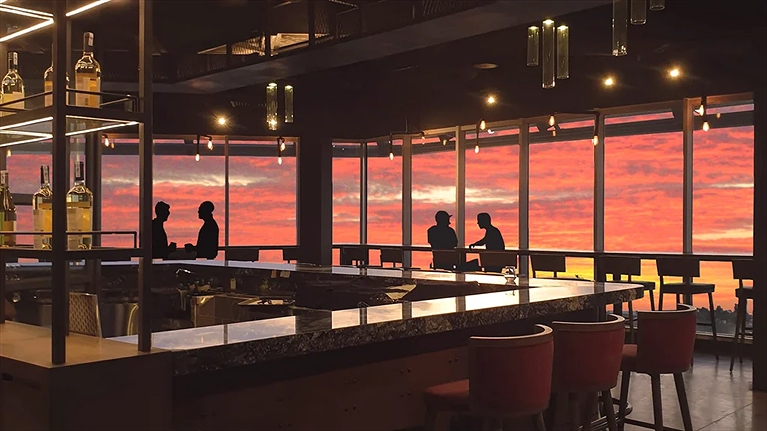 Nhà hàng Mad Cow Wine & Grill