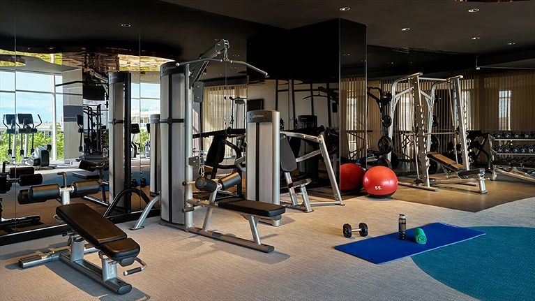 Phòng Gym với thiết bị hiện đại