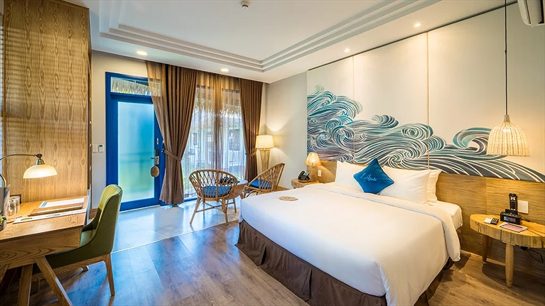 Bungalow Garden View