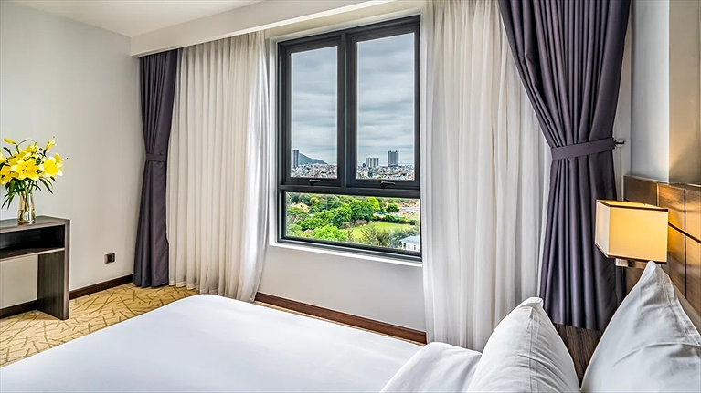 Family Triple Room City View