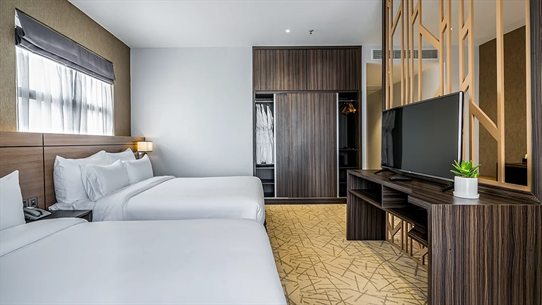 Family Quadruple Room City View