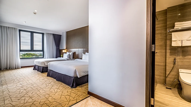 Family Triple Room City View