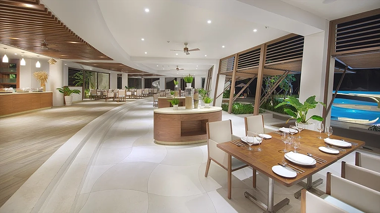 Khu vực nhà hàng Flow