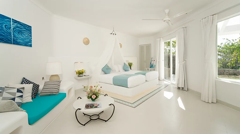 Garden Pavilion Room