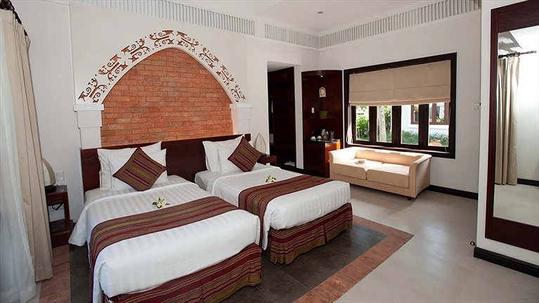 Bungalow Garden View