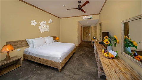 Deluxe Double Garden View