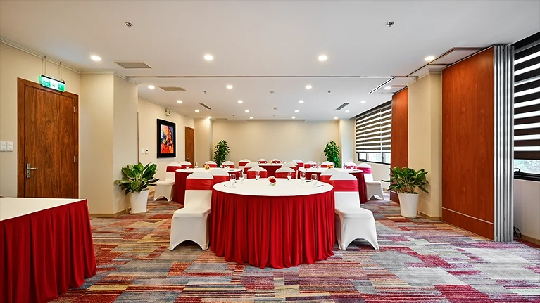 Phòng hội nghị Bạch Đằng