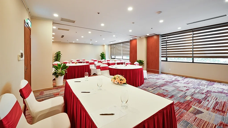 Phòng hội nghị Bạch Đằng