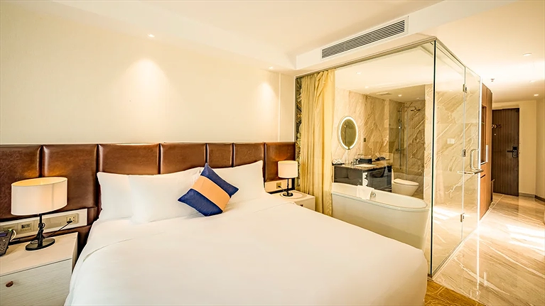 La Vela Deluxe Corner