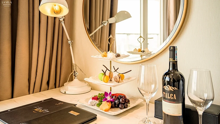 La Vela Deluxe Corner