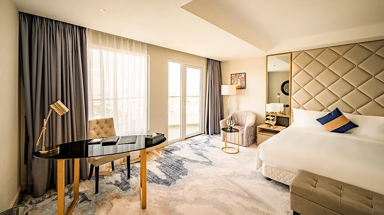 La Vela Luxury Deluxe