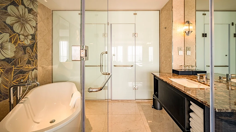 La Vela Luxury Deluxe