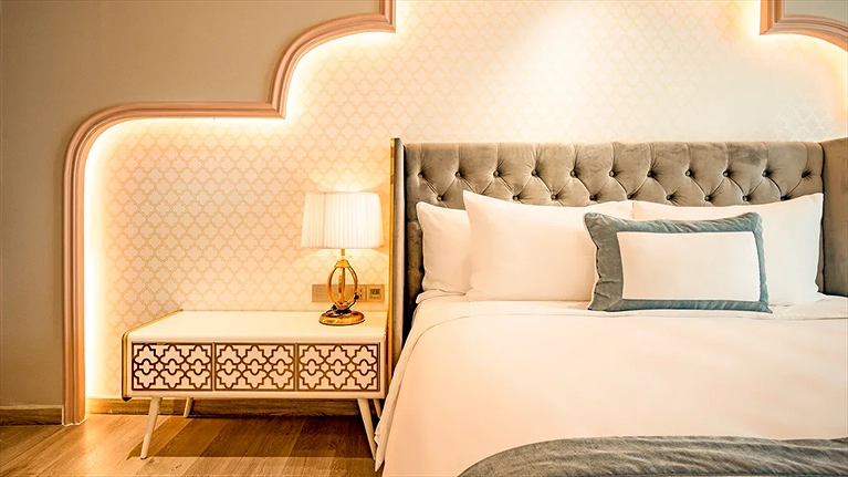 La Vela Club Lounge Suite Room