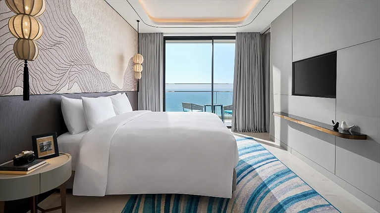 One Bedroom Suite Sea View