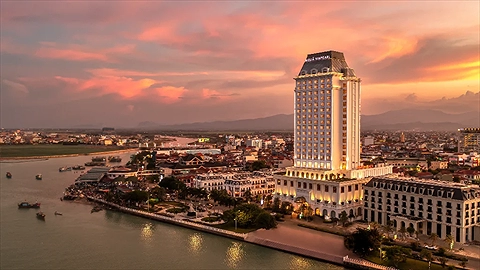 Hoàng hôn lung linh