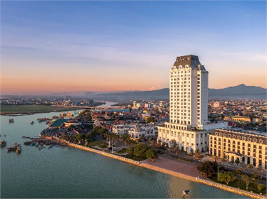 Khách sạn Melia Vinpearl Quảng Bình