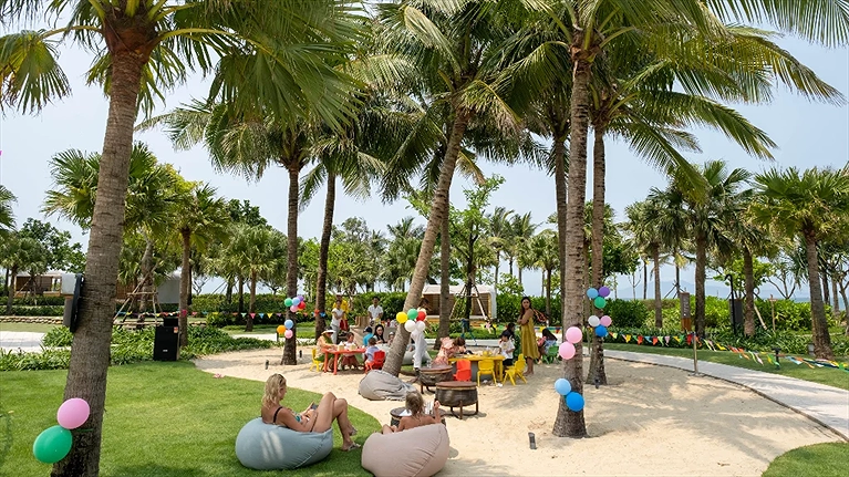 The Play - Khu vui chơi ngoài trời dành cho trẻ em