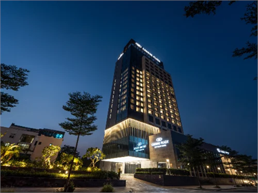 Khách sạn Crowne Plaza Vĩnh Yên City Centre