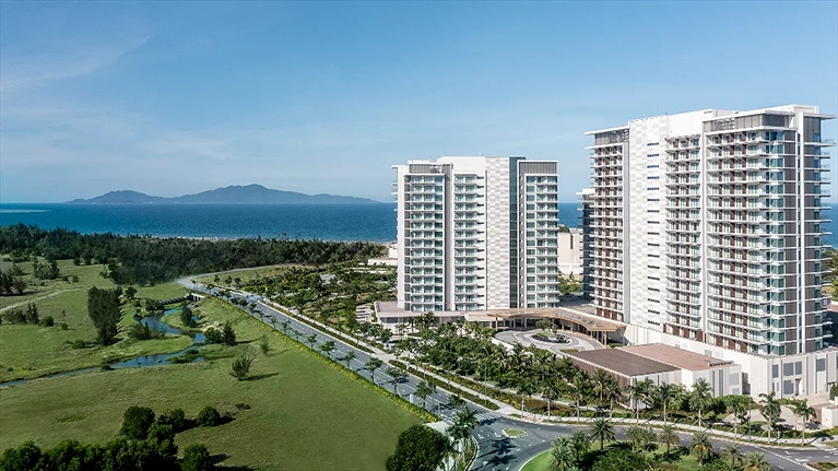 Toàn cảnh khách sạn nhìn từ trên cao