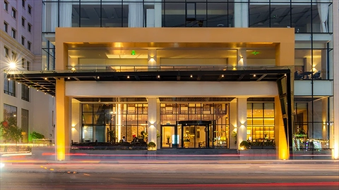 Tiêu chuẩn 5 sao quốc tế thuộc Tập đoàn Khách sạn Wyndham của Mỹ