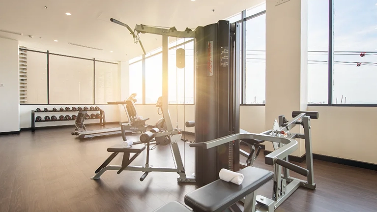 Trang thiết bị phòng gym hiện đại
