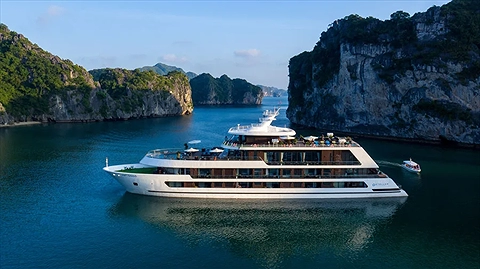 Toàn cảnh Du thuyền