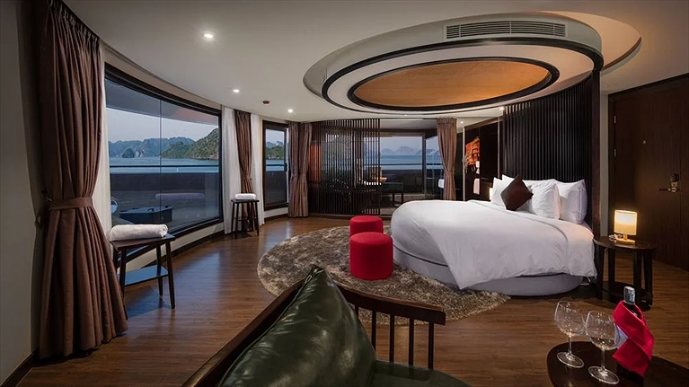 Phòng Scarlet Pearl rộng lớn và thiết kế khác biệt