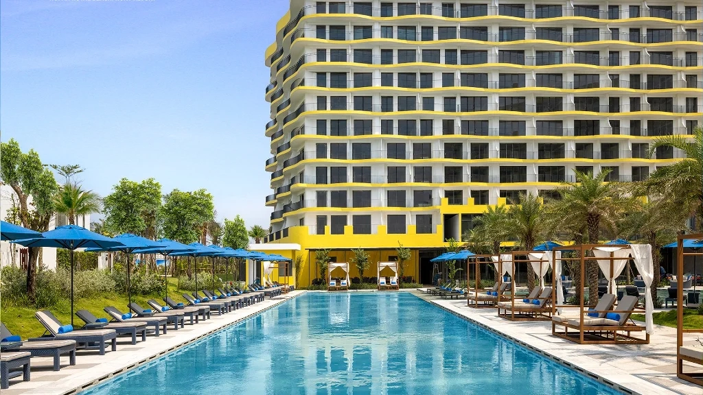 Khu vực hồ bơi chính