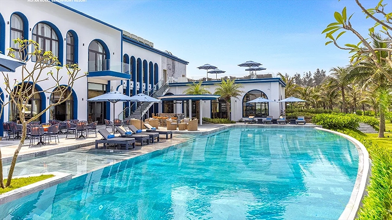 Royal Shore Beach Club