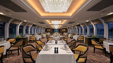 Nhà hàng với thiết kế hiện đại