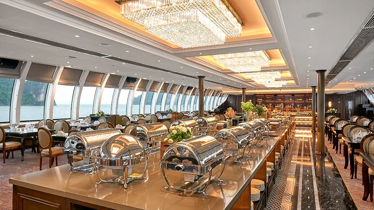 Nhà hàng với thiết kế hiện đại