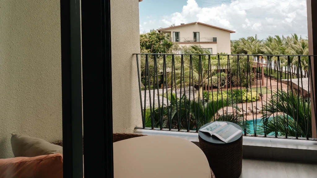 Deluxe Pool View