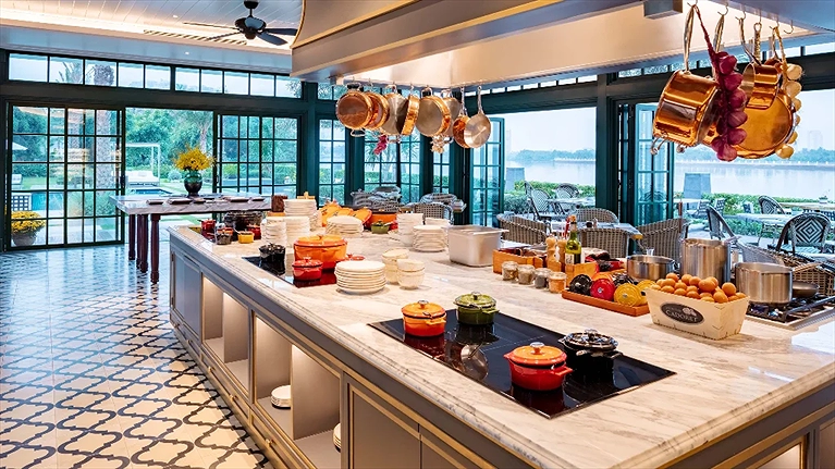 Nhà hàng The Kitchen by the river