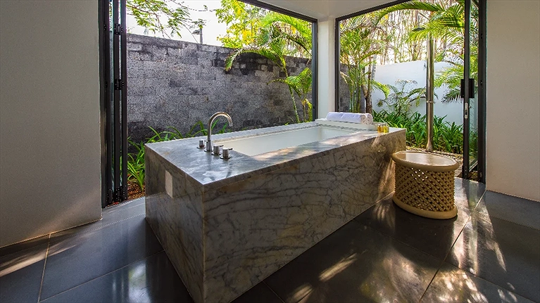 Premium Beachfront Pool Residence