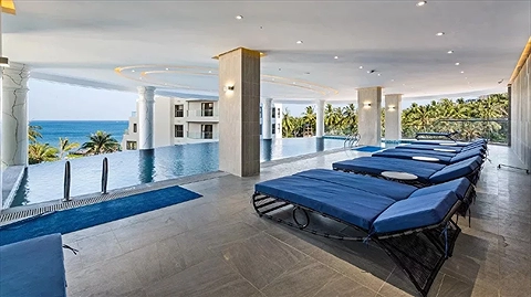 Hồ bơi trong nhà