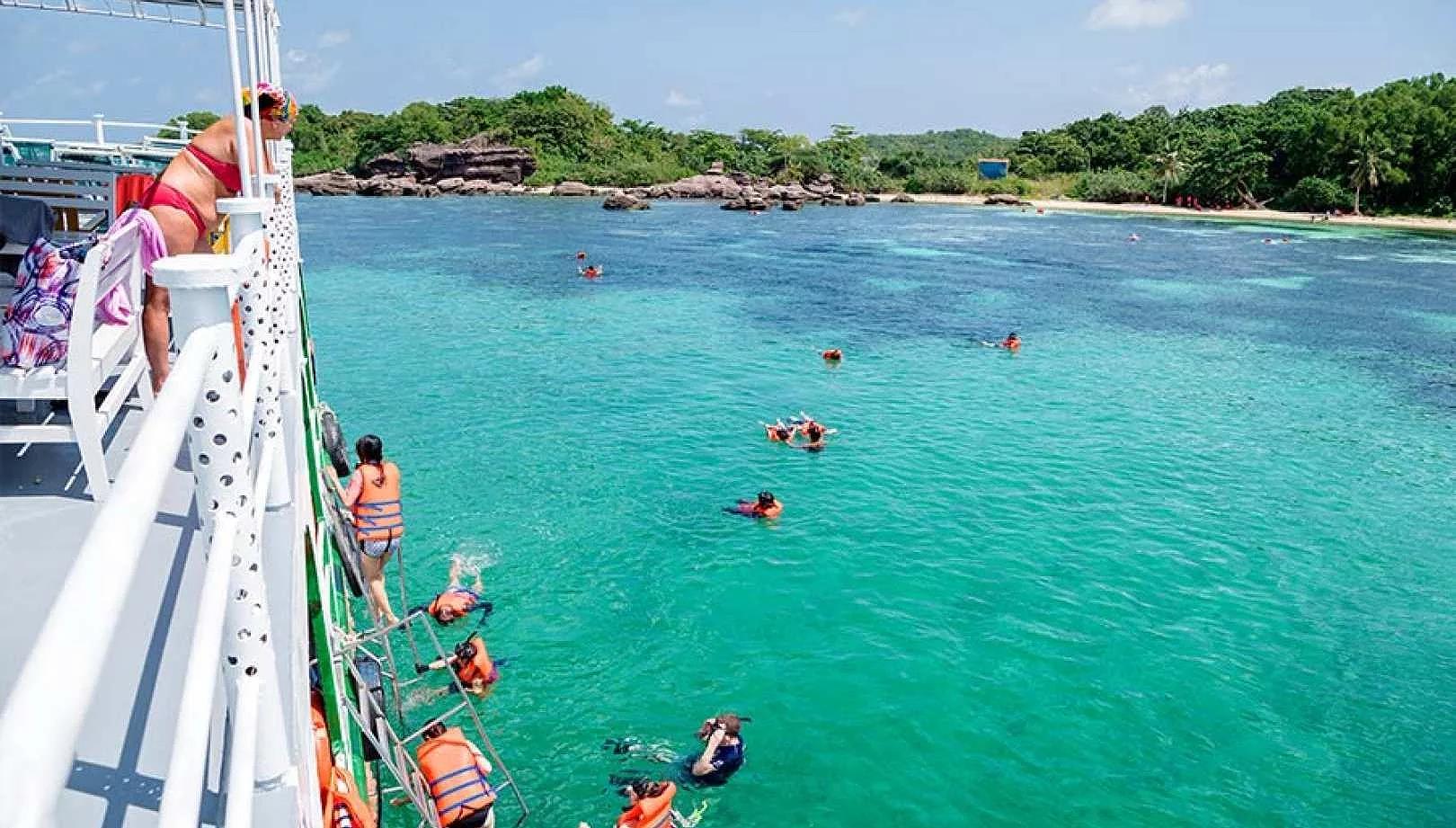 Tour 3 Đảo Phú Quốc: Hòn Móng Tay, Hòn Gầm Ghì Và…