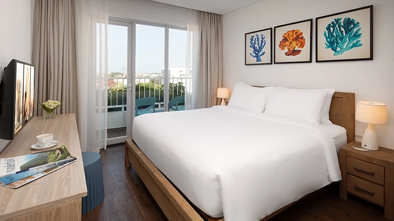 02 Bedrooms Executive