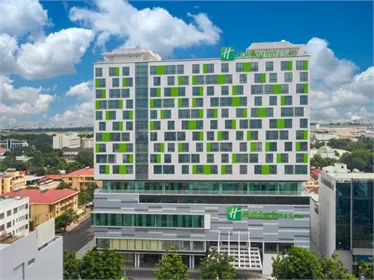 Holiday Inn & Suites Saigon Airport