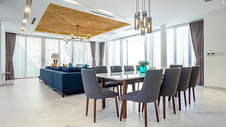 Villa 4 Bedrooms Beach Front