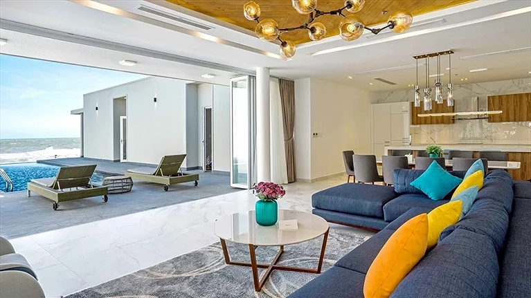 Villa 4 Bedrooms Beach Front