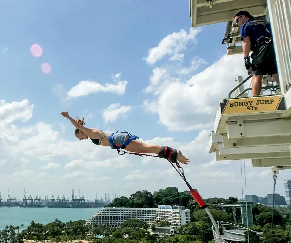 Gói khuyến nghị cho team mê Mạo hiểm (Nhảy Bungy + Sky Bridge & Ván chèo đứng) - Chỉ bằng 130 tokens (Giá gốc: $139)
